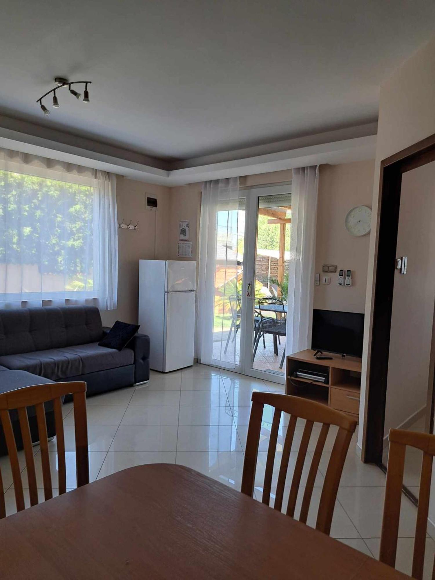 Happy Sun Medences Apartman シオーフォク エクステリア 写真