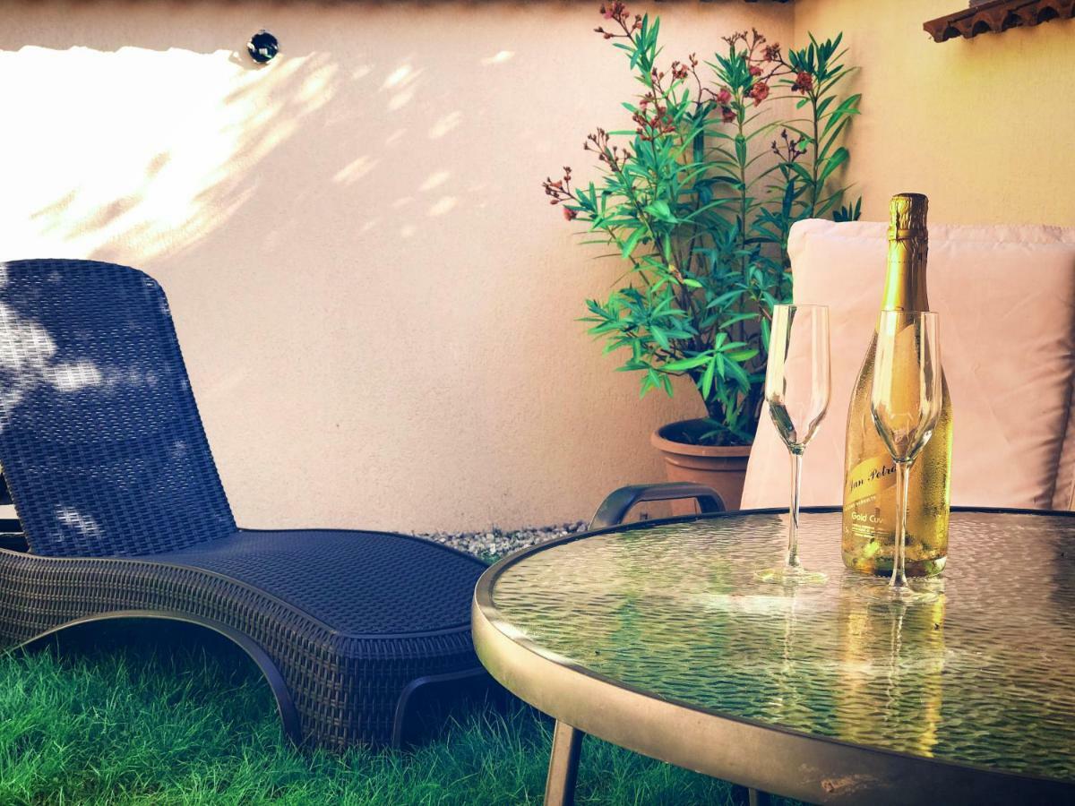 Happy Sun Medences Apartman シオーフォク エクステリア 写真